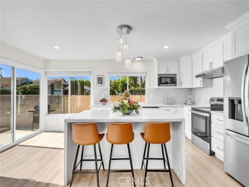 3761  Provincetown  , Irvine, CA