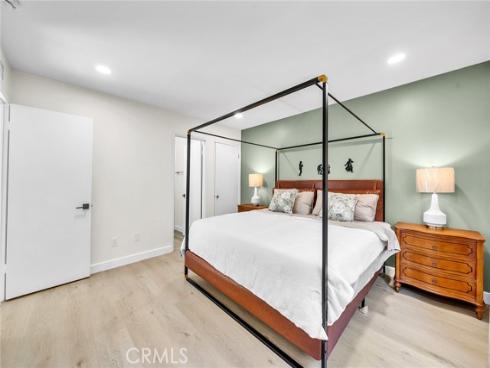 3761  Provincetown  , Irvine, CA