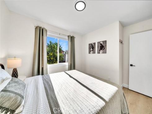 3761  Provincetown  , Irvine, CA