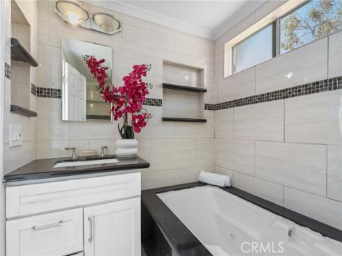 26  Helena  69 , Irvine, CA