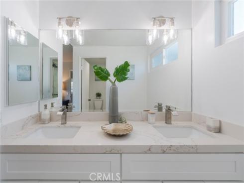 32  Goldenbush  , Irvine, CA