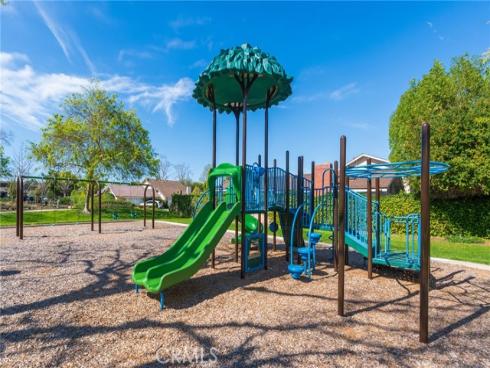 32  Goldenbush  , Irvine, CA