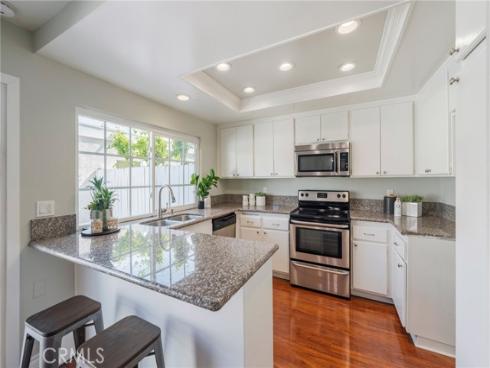 32  Goldenbush  , Irvine, CA