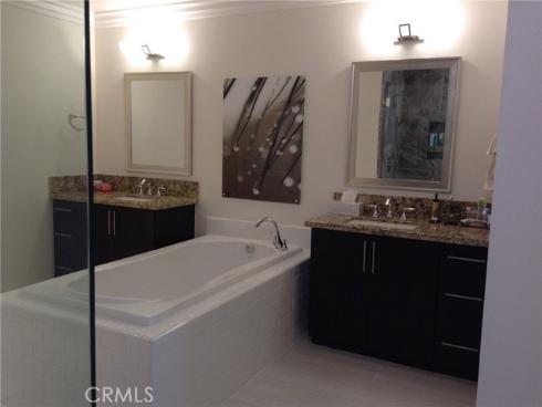 21  Gramercy  , Irvine, CA