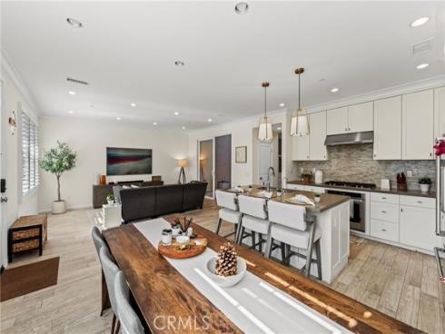 123  Mighty Oak  , Irvine, CA