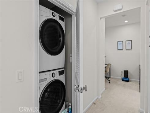 123  Mighty Oak  , Irvine, CA