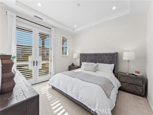 123  Mighty Oak  , Irvine, CA