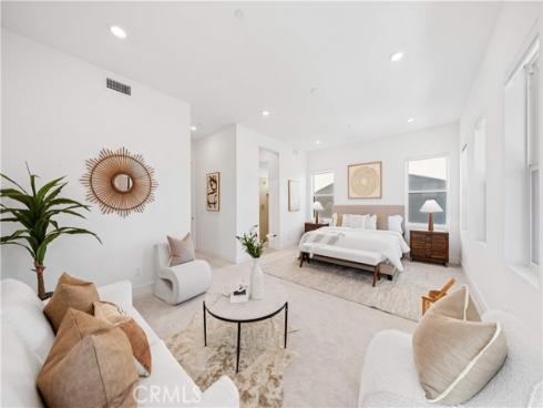 102  Yugen  , Irvine, CA