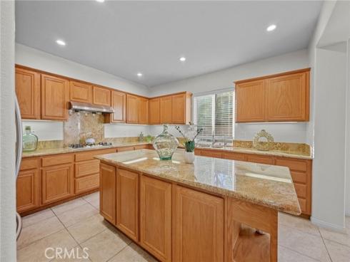 9  Preston  , Irvine, CA