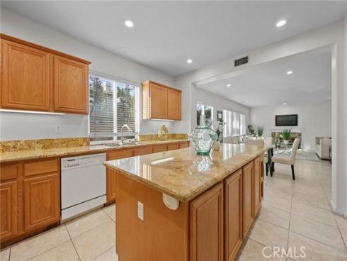 9  Preston  , Irvine, CA