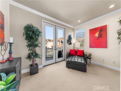 66  Montrose  , Irvine, CA