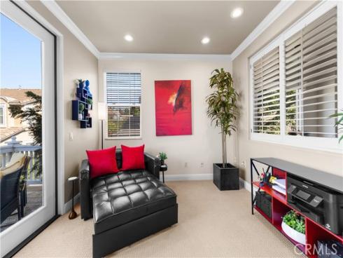 66  Montrose  , Irvine, CA