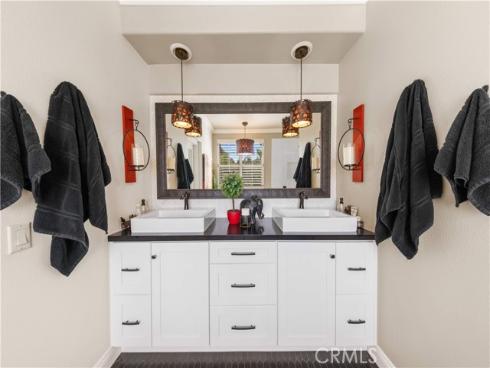 66  Montrose  , Irvine, CA