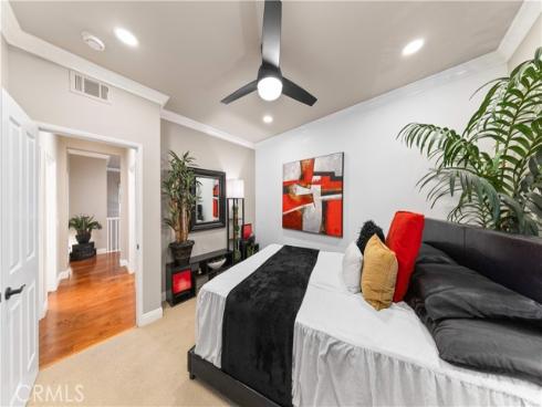 66  Montrose  , Irvine, CA