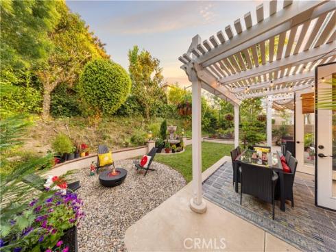 66  Montrose  , Irvine, CA