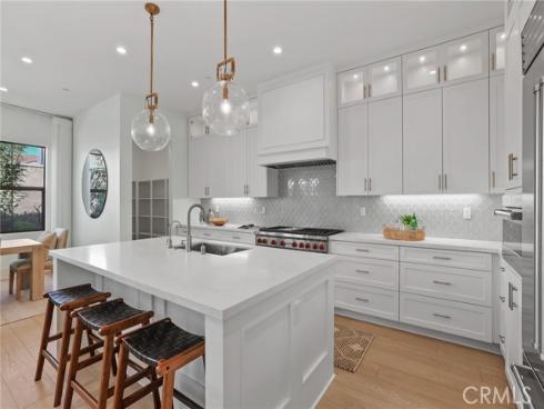 107  Orbit  , Irvine, CA