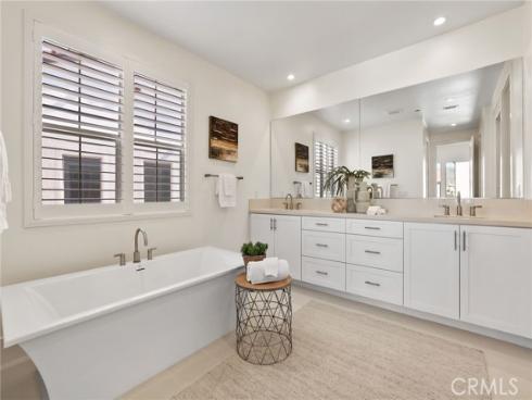 107  Orbit  , Irvine, CA