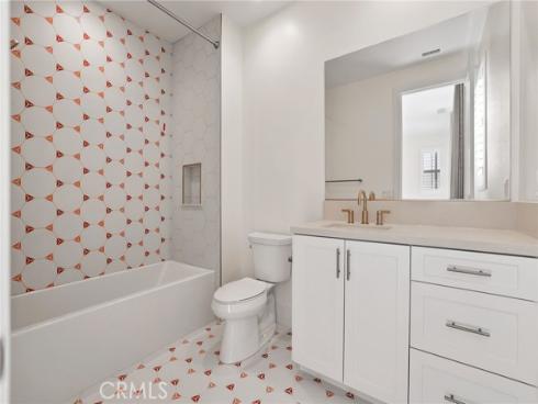 107  Orbit  , Irvine, CA