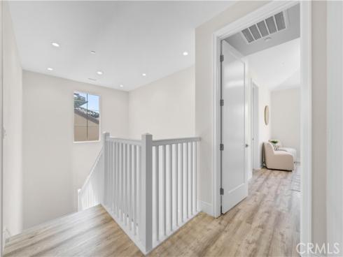 162  Winnett  , Irvine, CA