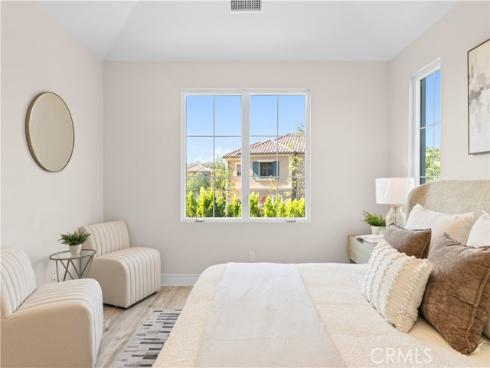 162  Winnett  , Irvine, CA