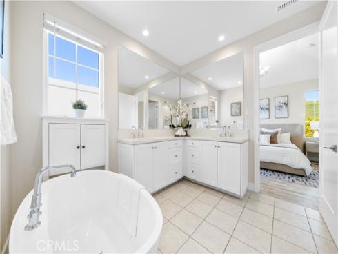 162  Winnett  , Irvine, CA