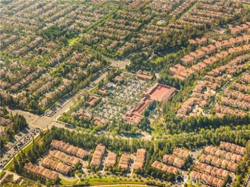 162  Winnett  , Irvine, CA