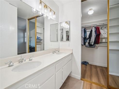 66  Bridgeport  , Irvine, CA