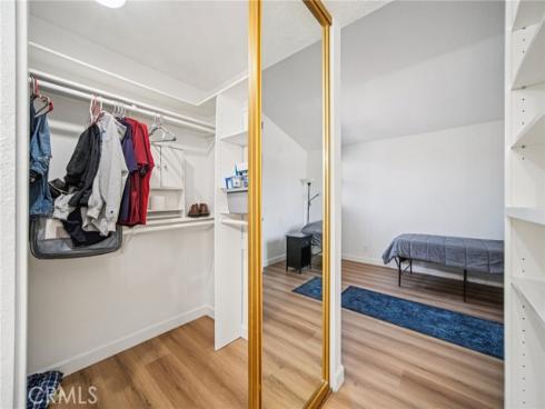 66  Bridgeport  , Irvine, CA