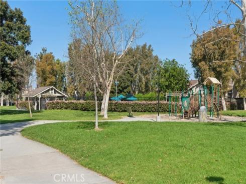 66  Bridgeport  , Irvine, CA