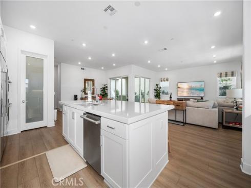 333  Sora  , Irvine, CA