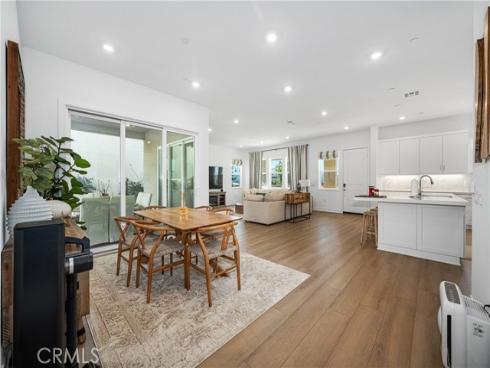 333  Sora  , Irvine, CA