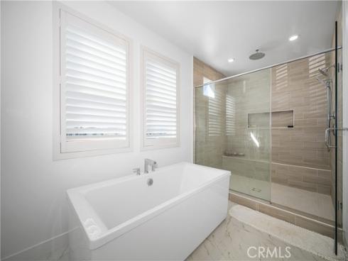 333  Sora  , Irvine, CA