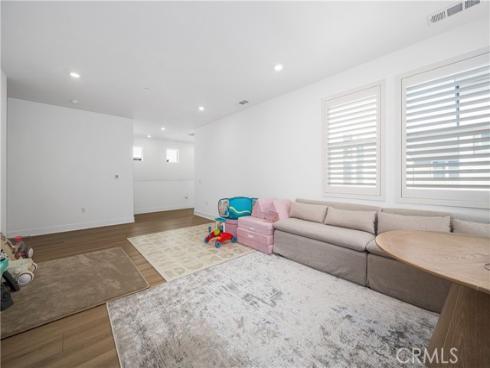 333  Sora  , Irvine, CA