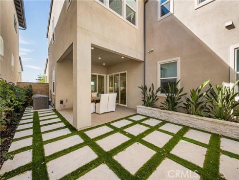 333  Sora  , Irvine, CA