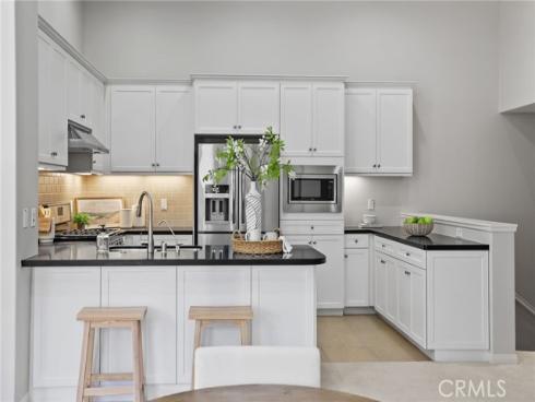 67  Kempton  , Irvine, CA