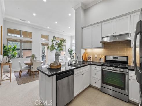 67  Kempton  , Irvine, CA