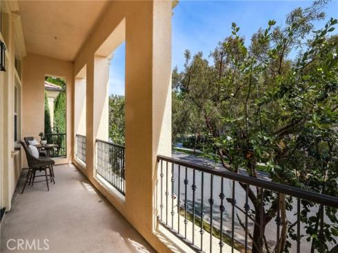 67  Kempton  , Irvine, CA