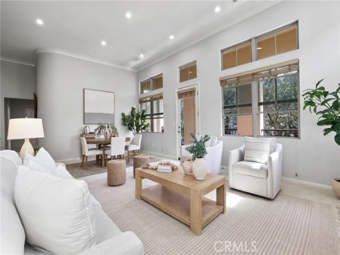 67  Kempton  , Irvine, CA