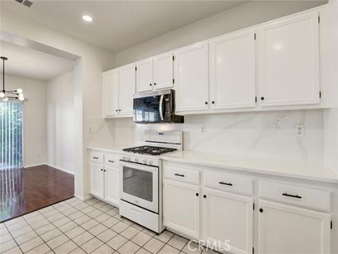 27  Ohio  , Irvine, CA