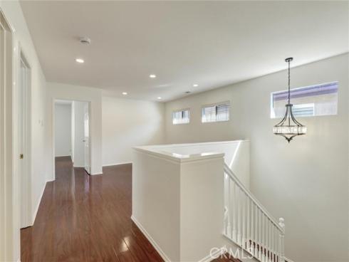 27  Ohio  , Irvine, CA