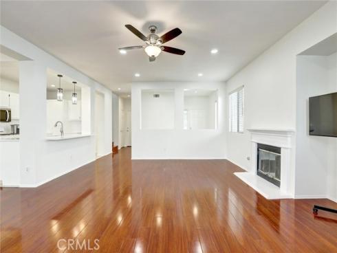 27  Ohio  , Irvine, CA