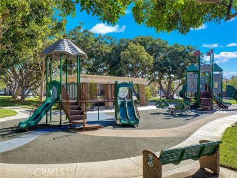 27  Ohio  , Irvine, CA