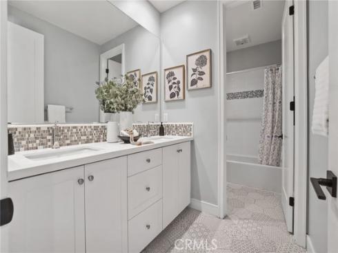 170  Villa Ridge  , Irvine, CA