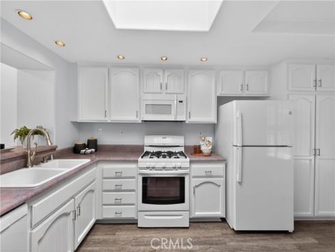 11  Park Vista  , Irvine, CA