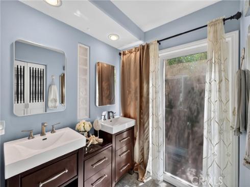 11  Park Vista  , Irvine, CA