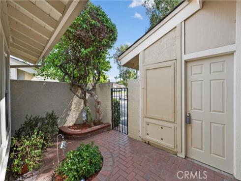 11  Park Vista  , Irvine, CA