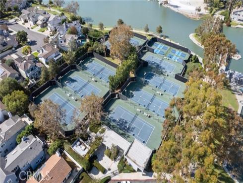 11  Park Vista  , Irvine, CA