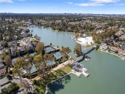 11  Park Vista  , Irvine, CA