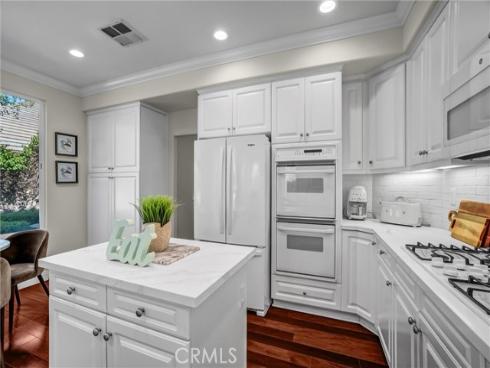 53  Oakhurst  , Irvine, CA