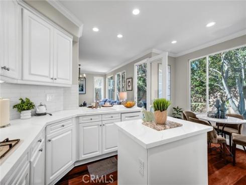 53  Oakhurst  , Irvine, CA